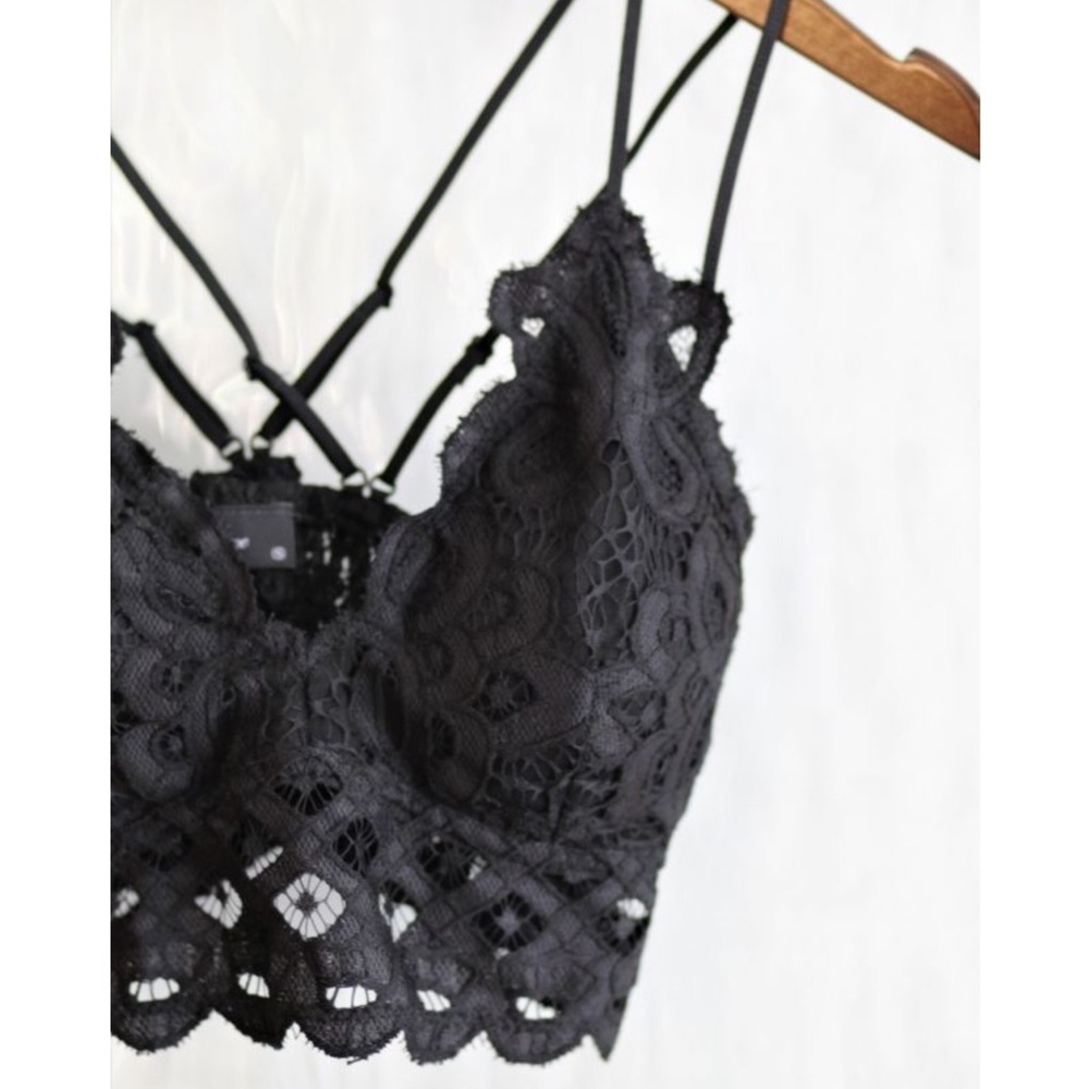 Black Lace Double Strap Padded Bralette - Picture 4 of 6